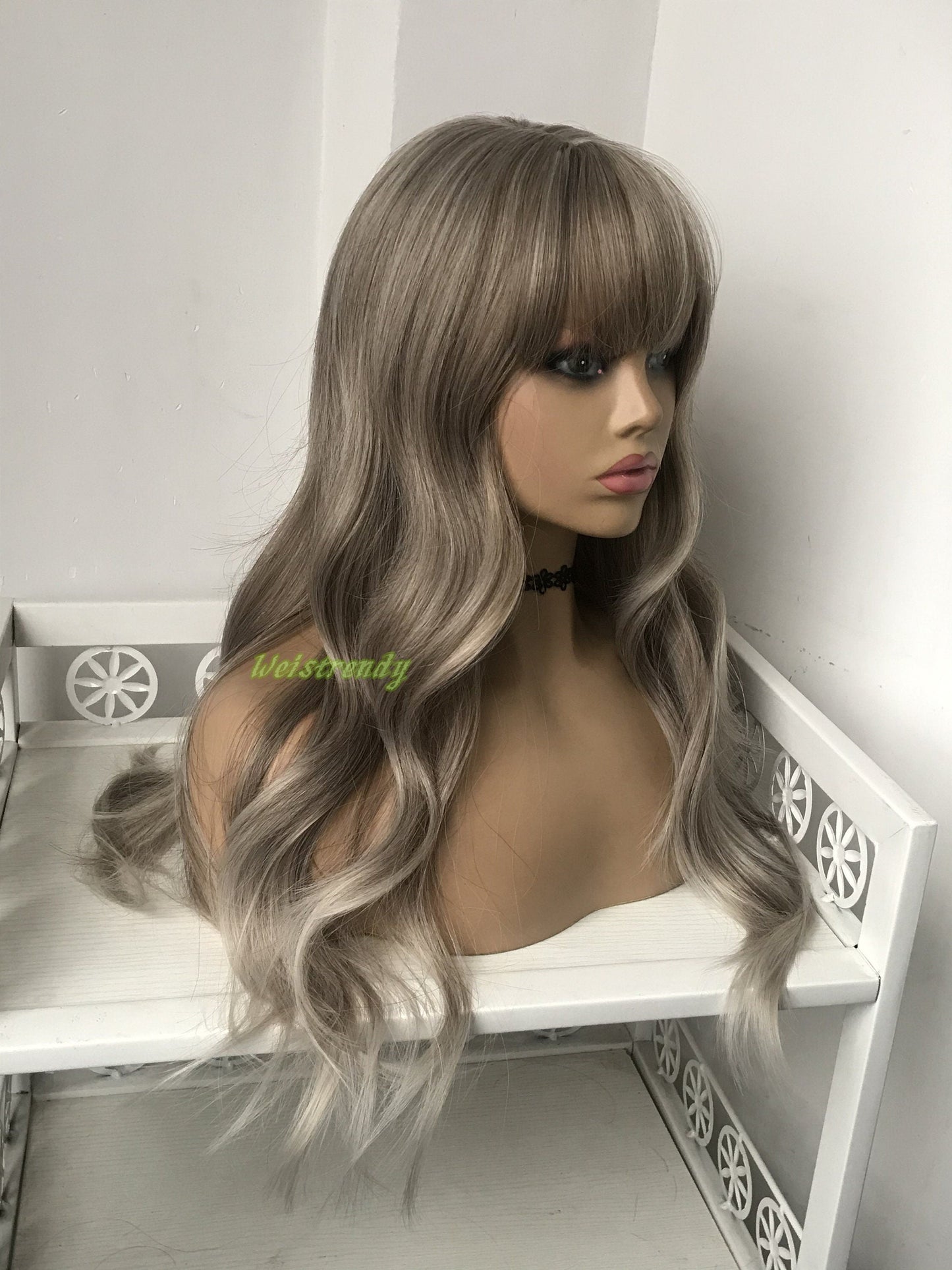 Mixed Brown Blonde Ombre Platinum Blonde Long Wavy Wigs with Fringes/Bangs Synthetic Wigs Heat Safe