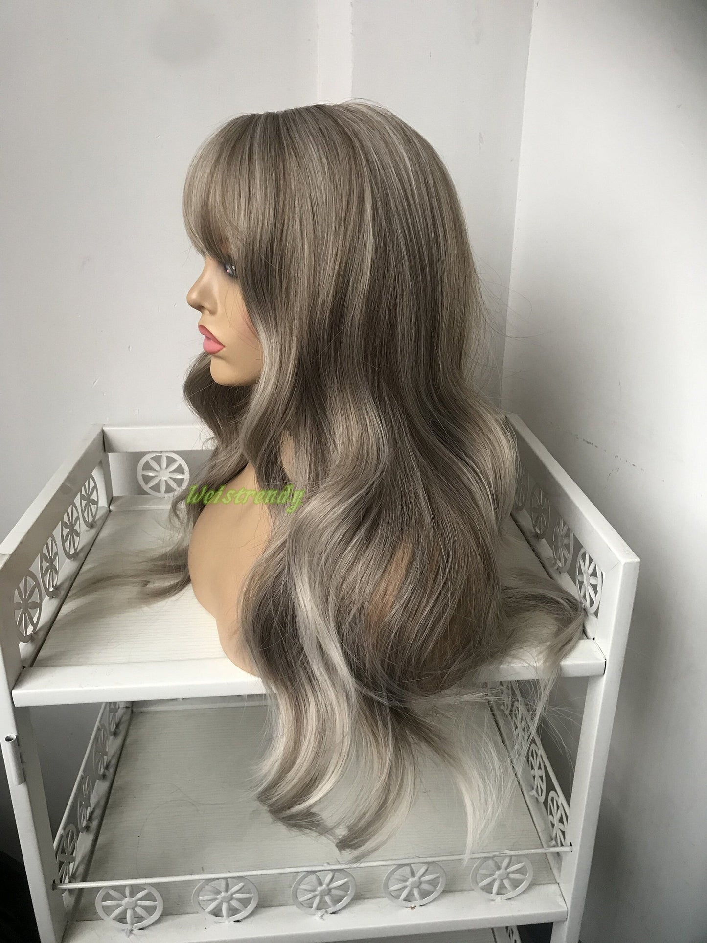 Mixed Brown Blonde Ombre Platinum Blonde Long Wavy Wigs with Fringes/Bangs Synthetic Wigs Heat Safe