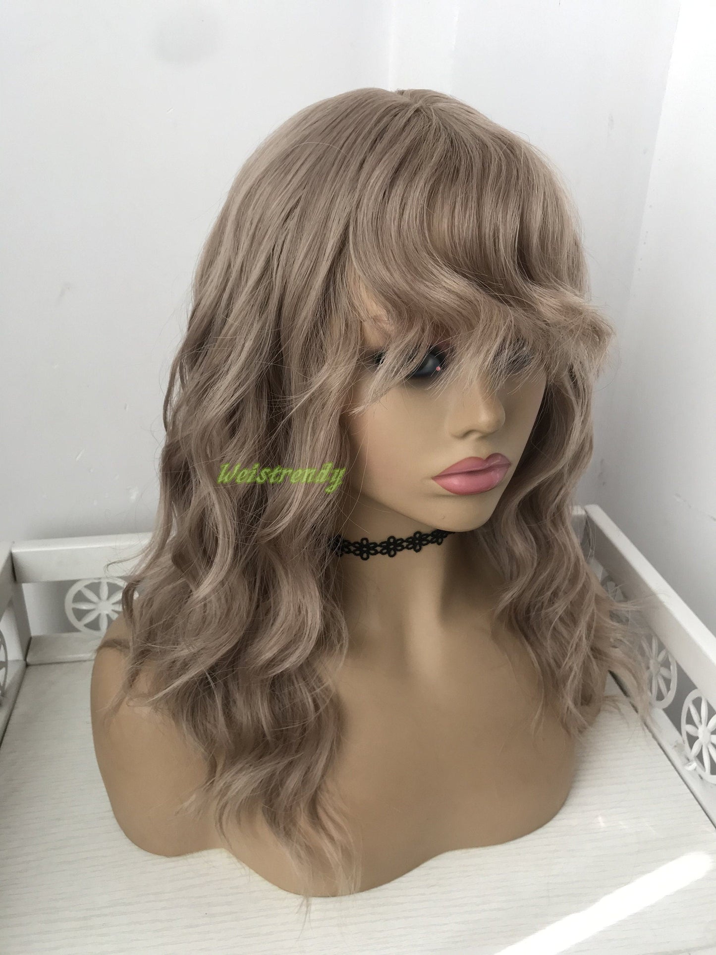 Mixed Brown Blonde Medium Length Wavy Curly Wigs with Fringes/Bangs Synthetic Wigs Heat Safe