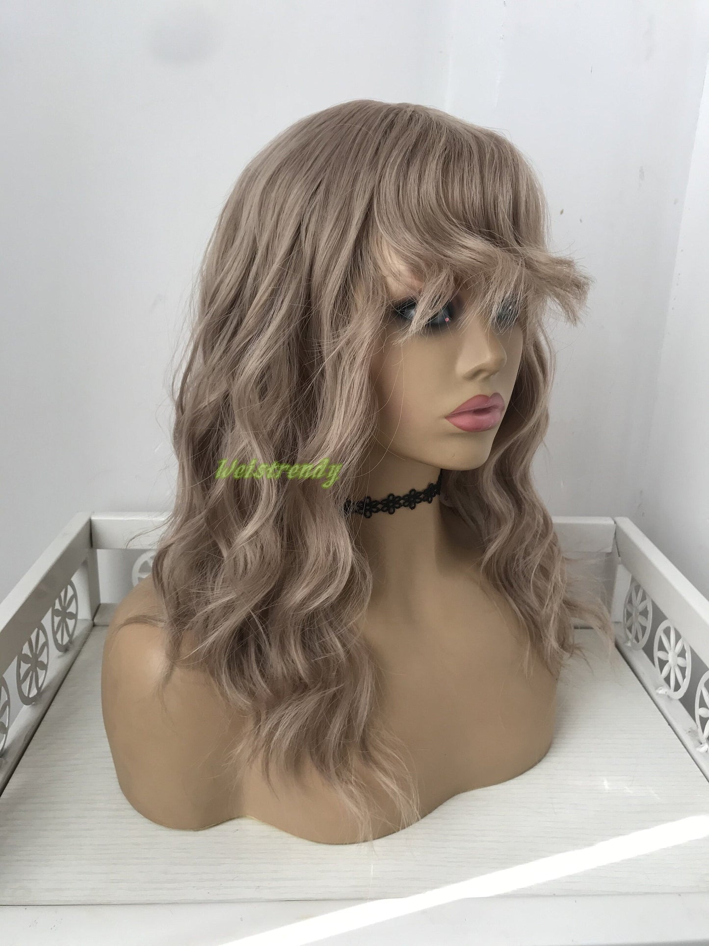 Mixed Brown Blonde Medium Length Wavy Curly Wigs with Fringes/Bangs Synthetic Wigs Heat Safe