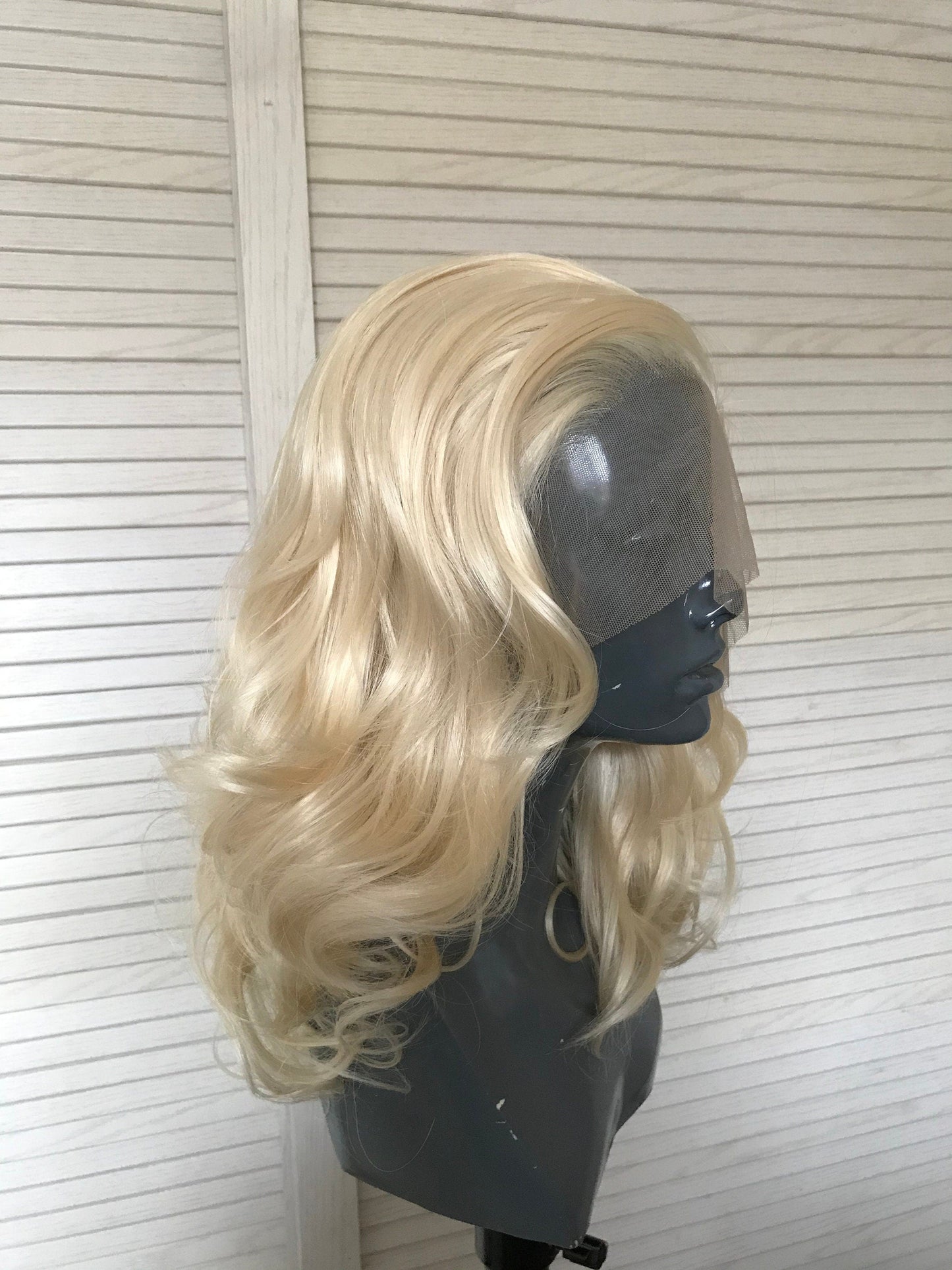 613 Blonde Medium Length Waves Hair Synthetic Soft Swiss Lace Frontal Wig Free Part Heat Friendly