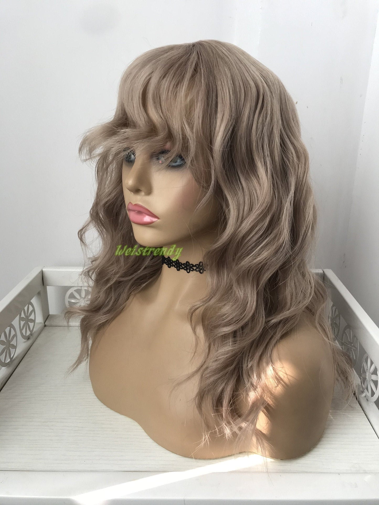 Mixed Brown Blonde Medium Length Wavy Curly Wigs with Fringes/Bangs Synthetic Wigs Heat Safe